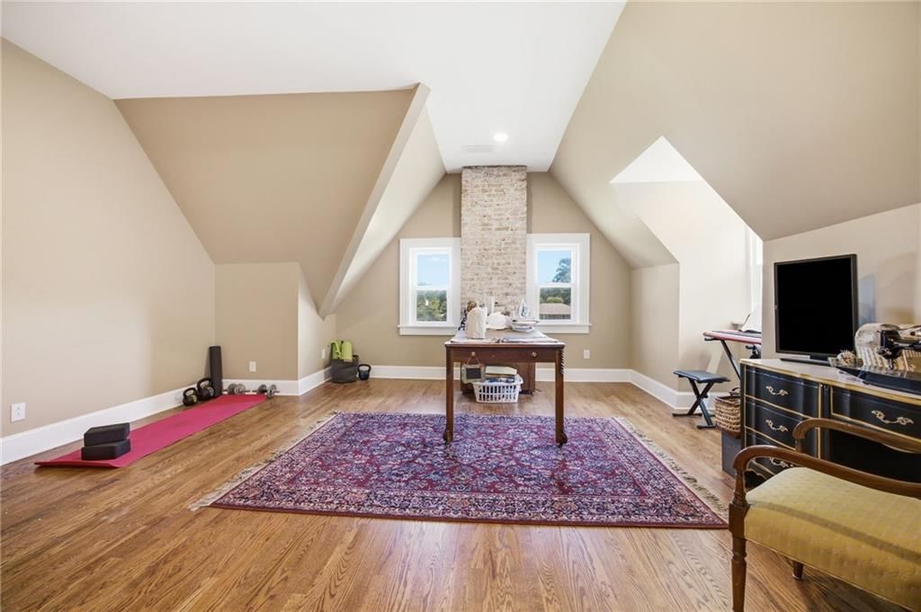 1840 Pendleton Avenue — photo 69