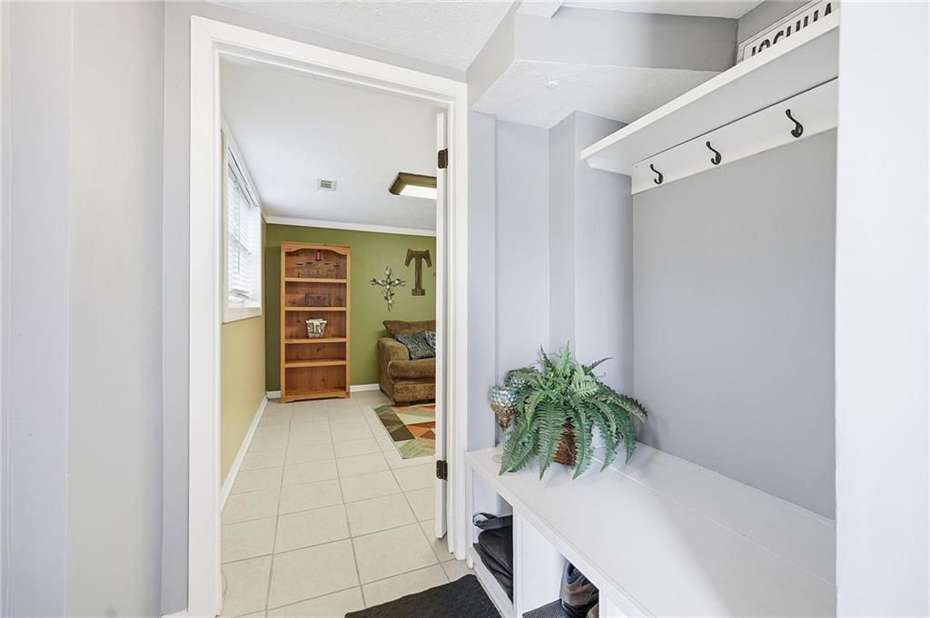 8430 Tauromee Avenue — photo 4
