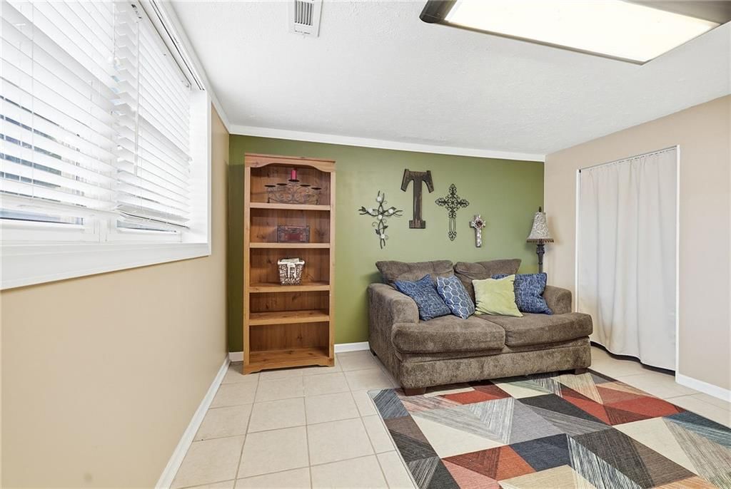 8430 Tauromee Avenue — photo 6