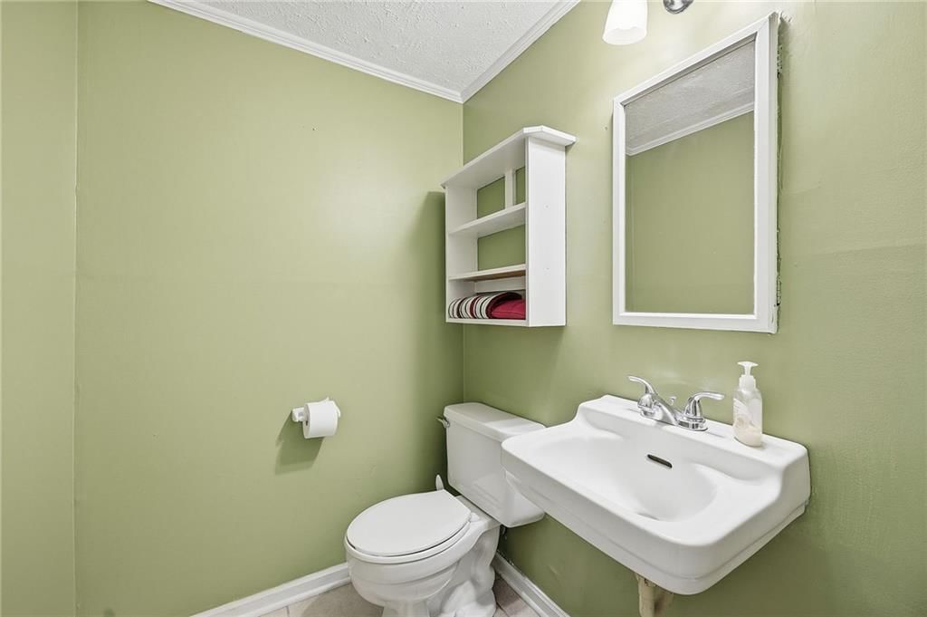 8430 Tauromee Avenue — photo 8