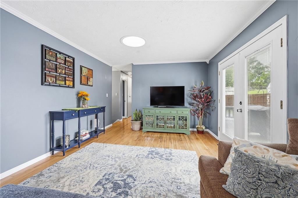 8430 Tauromee Avenue — photo 10