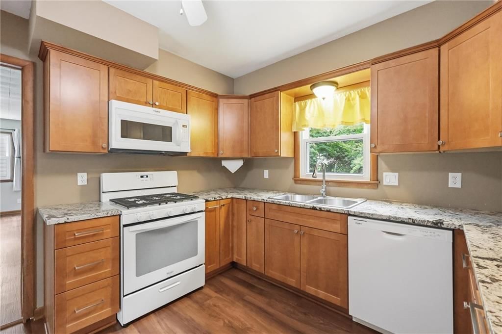 702 W 89TH Street — photo 10