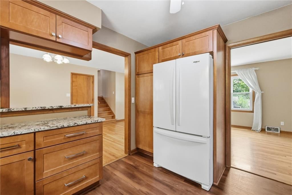 702 W 89TH Street — photo 13