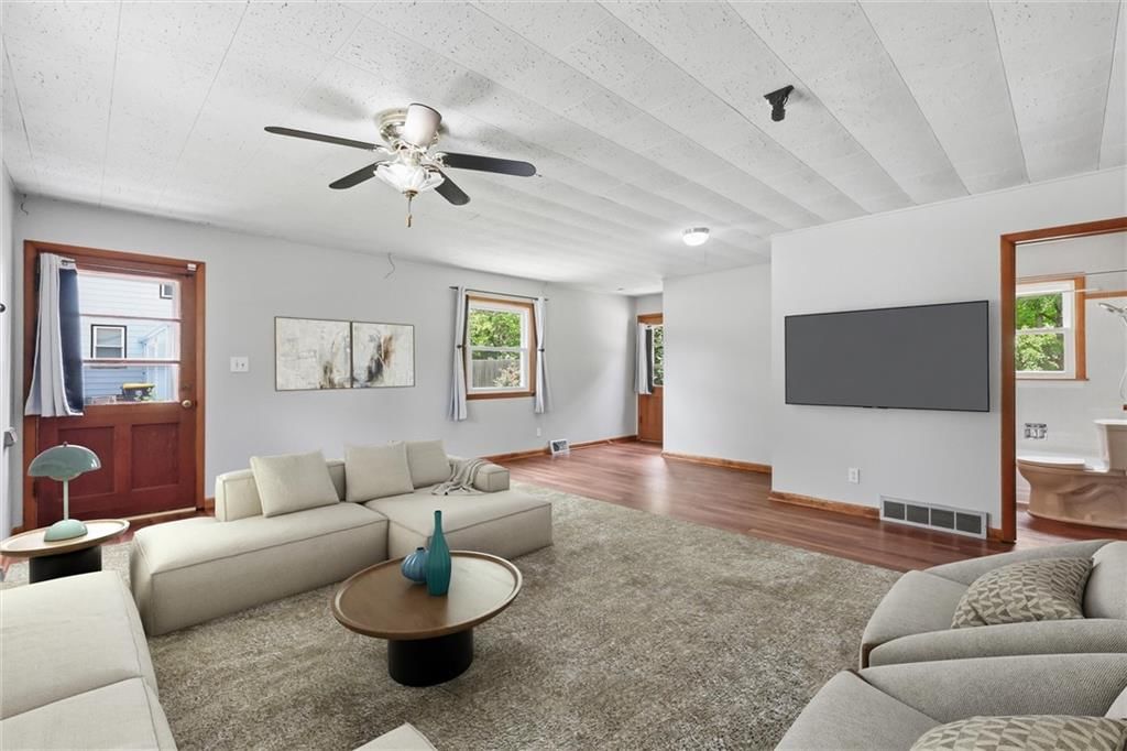 702 W 89TH Street — photo 15