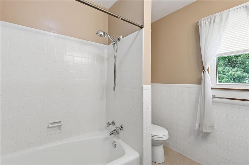 702 W 89TH Street — photo 28