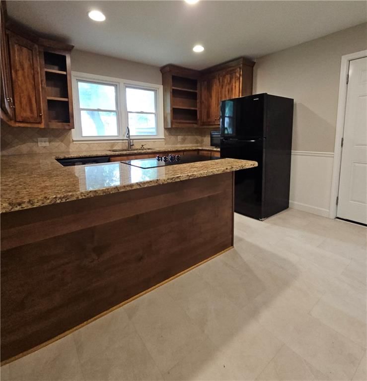 10913 W 50TH Terrace — photo 5