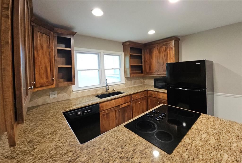 10913 W 50TH Terrace — photo 6