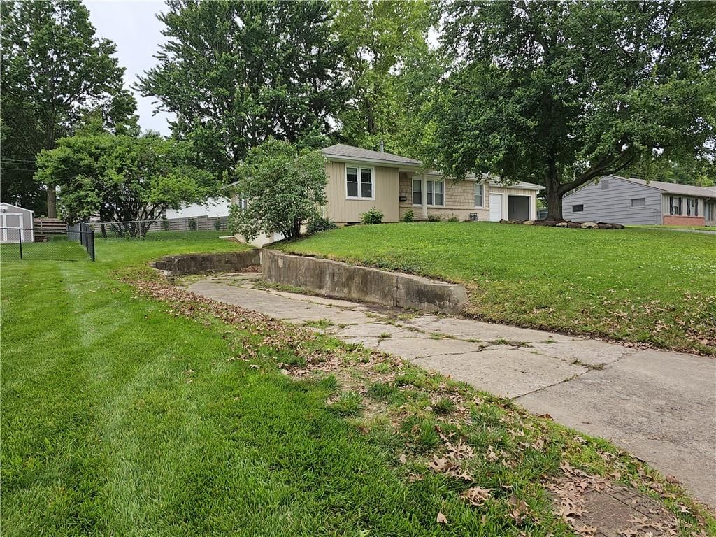 10913 W 50TH Terrace — photo 23