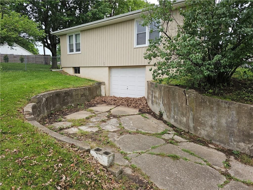 10913 W 50TH Terrace — photo 24
