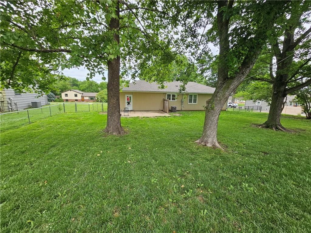 10913 W 50TH Terrace — photo 30