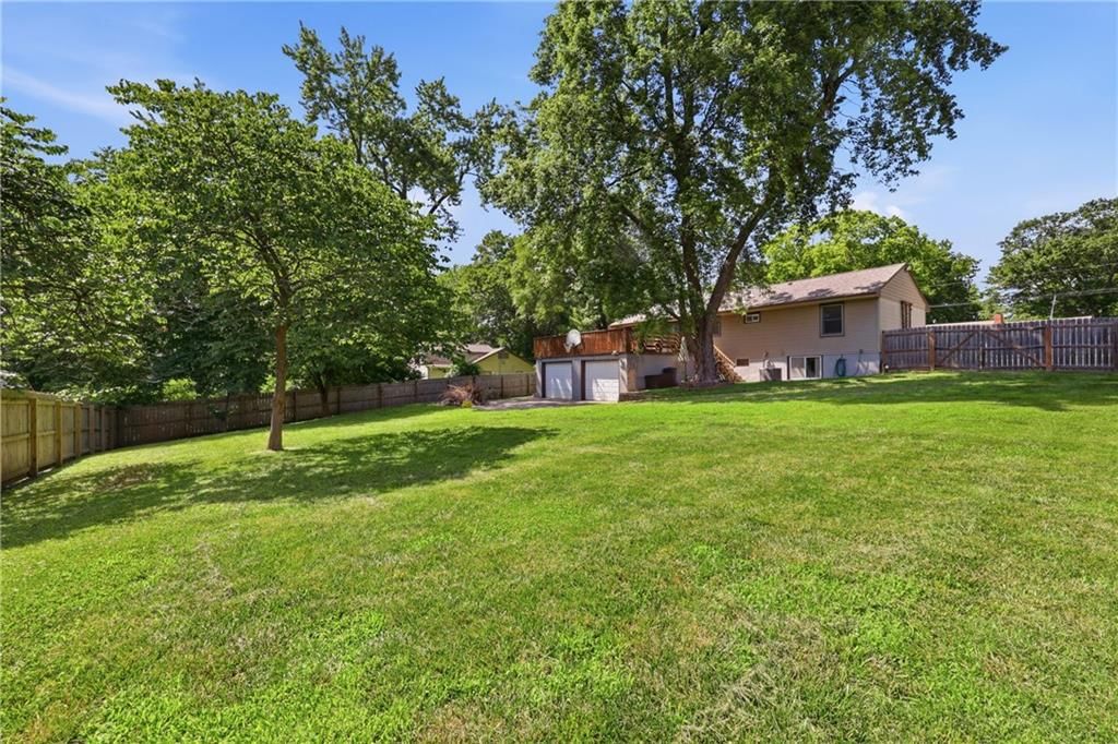 10709 E 70th Terrace — photo 35