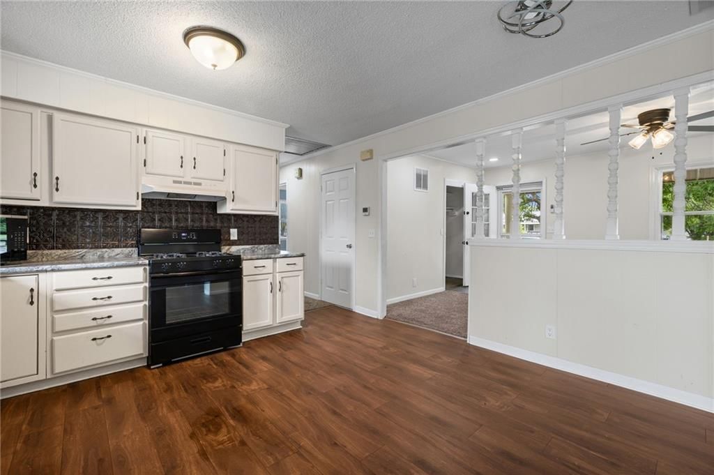 330 N Grant Street — photo 13