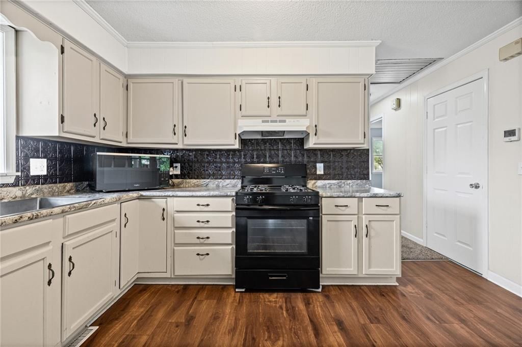 330 N Grant Street — photo 14
