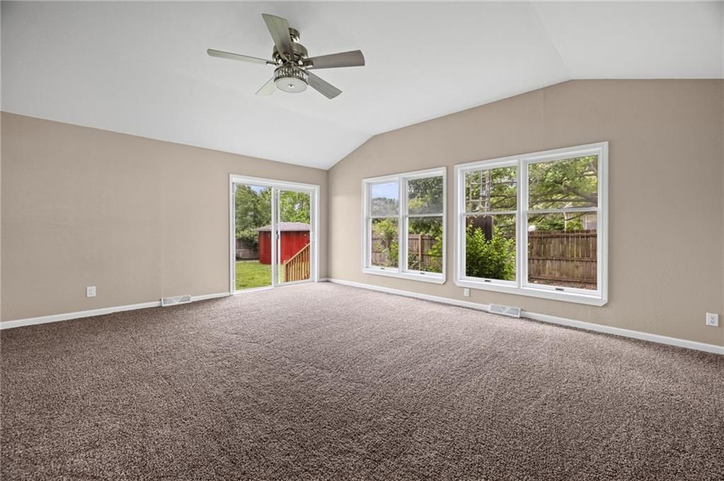 330 N Grant Street — photo 25