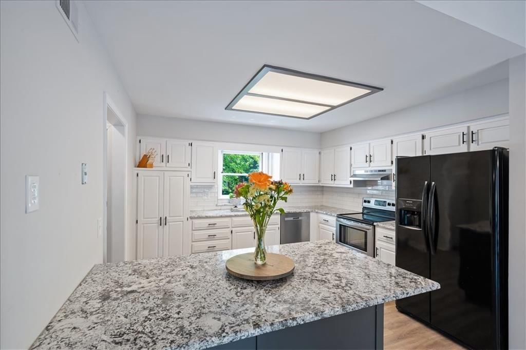 14801 S Arapaho Drive — photo 8