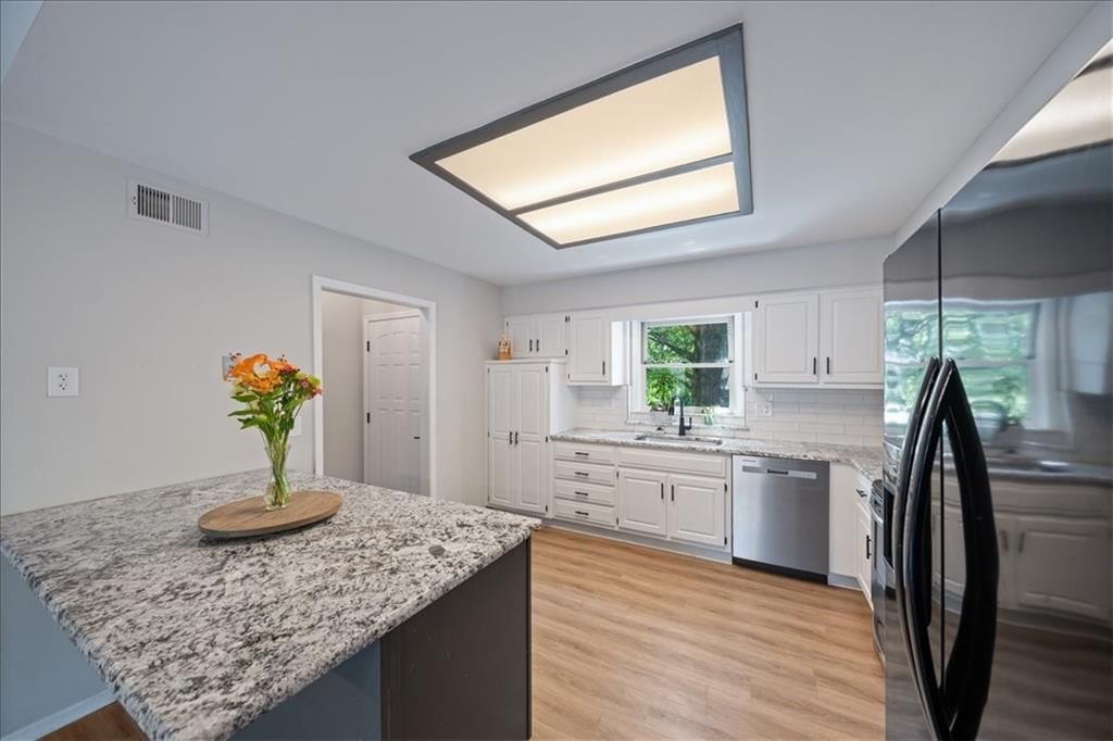 14801 S Arapaho Drive — photo 10