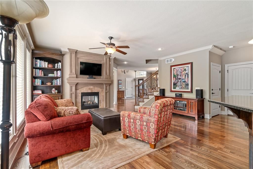 1613 NE Shadow Valley Drive — photo 16
