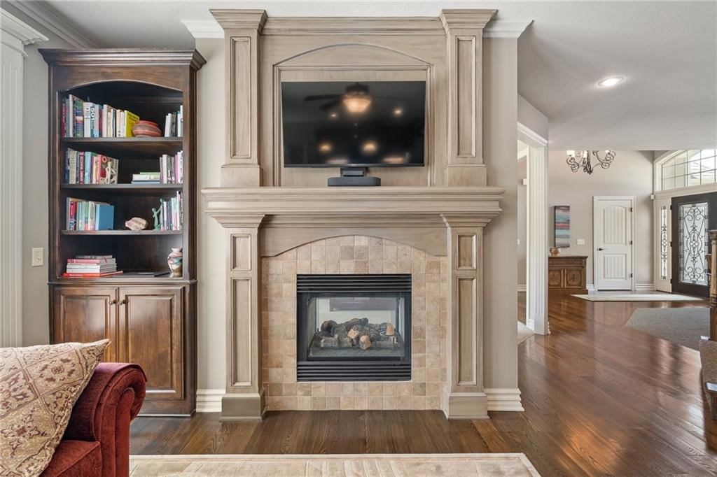 1613 NE Shadow Valley Drive — photo 17
