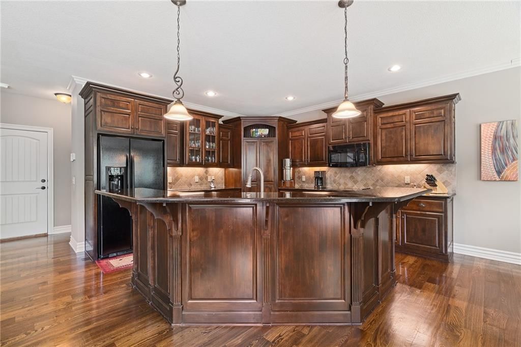 1613 NE Shadow Valley Drive — photo 19