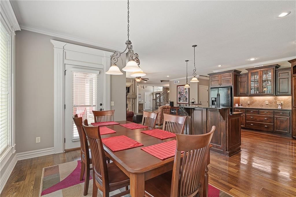 1613 NE Shadow Valley Drive — photo 26