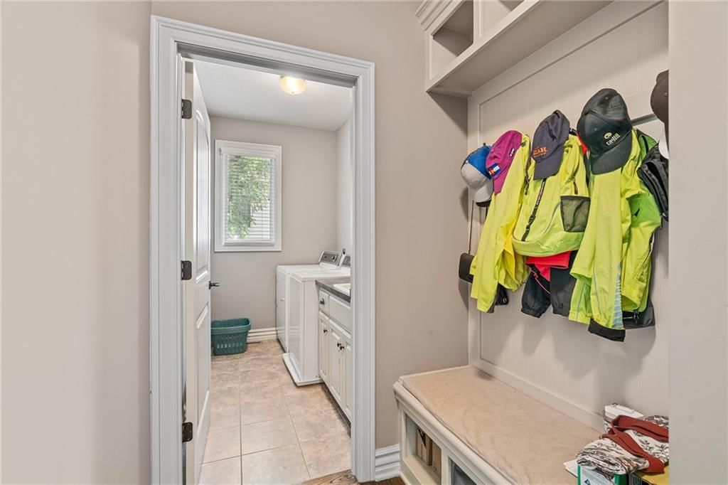 1613 NE Shadow Valley Drive — photo 27