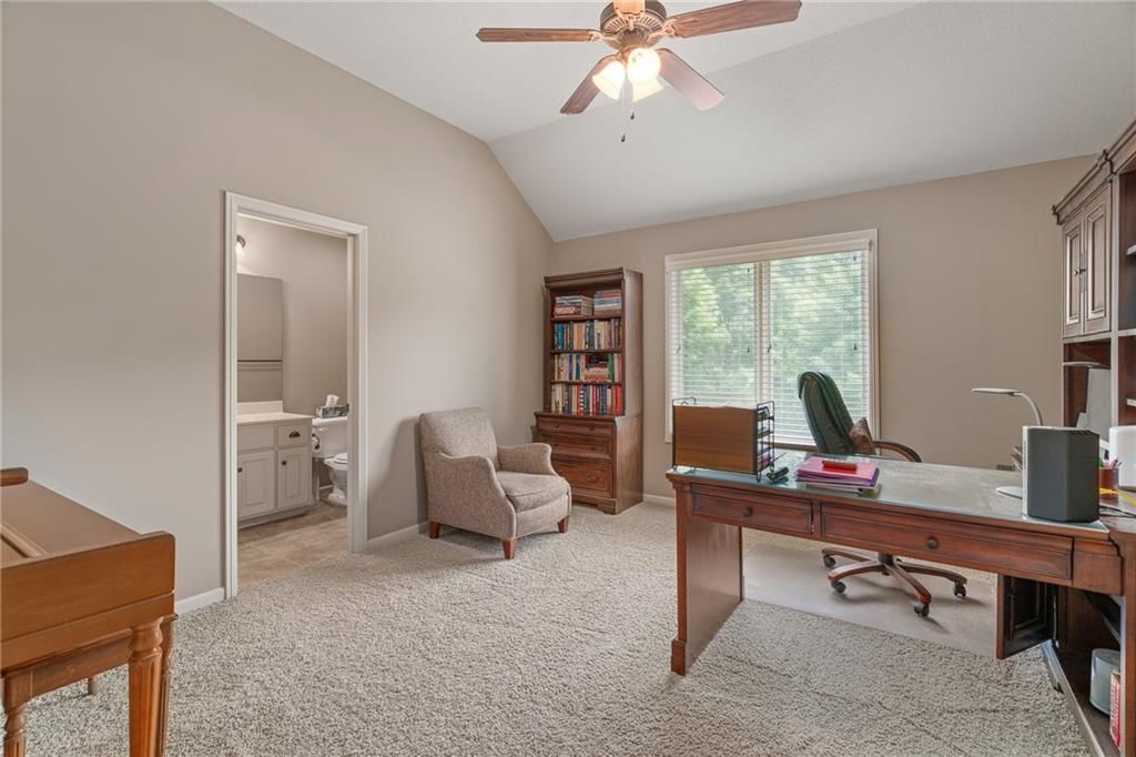 1613 NE Shadow Valley Drive — photo 39