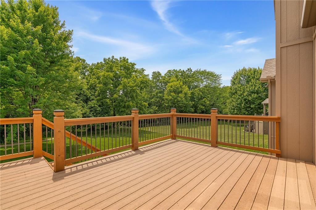 1613 NE Shadow Valley Drive — photo 55