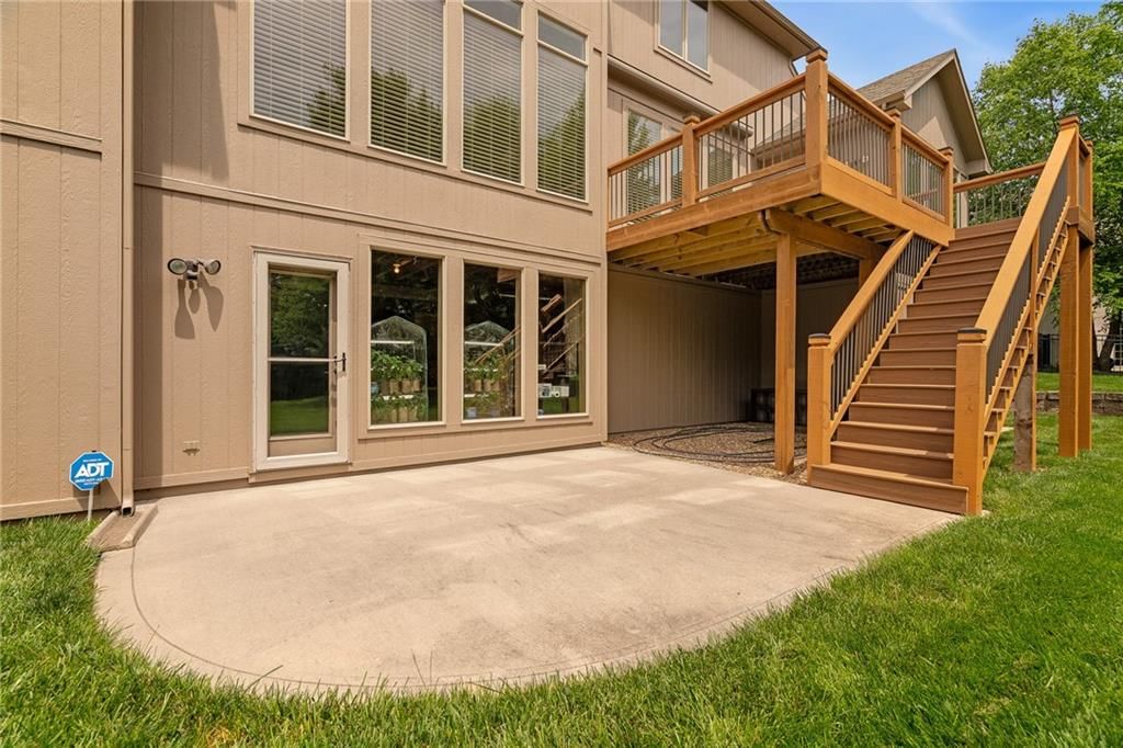 1613 NE Shadow Valley Drive — photo 57