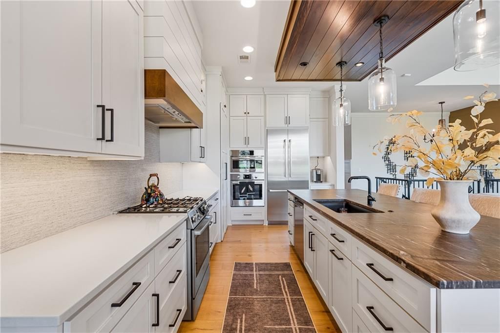 5917 W 137th Street — photo 37