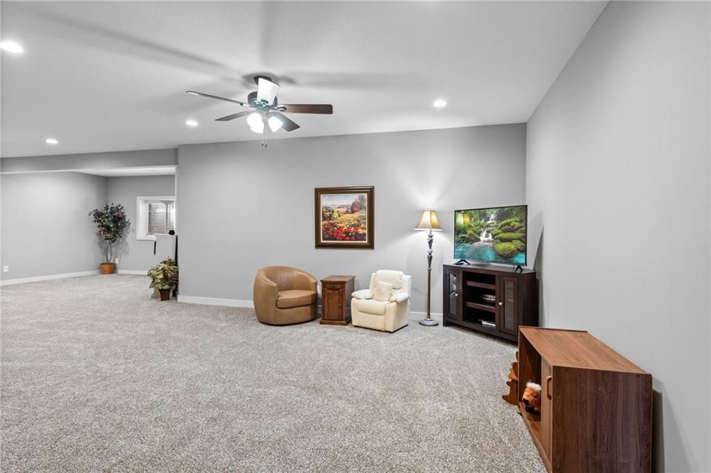 5866 S National Drive — photo 25