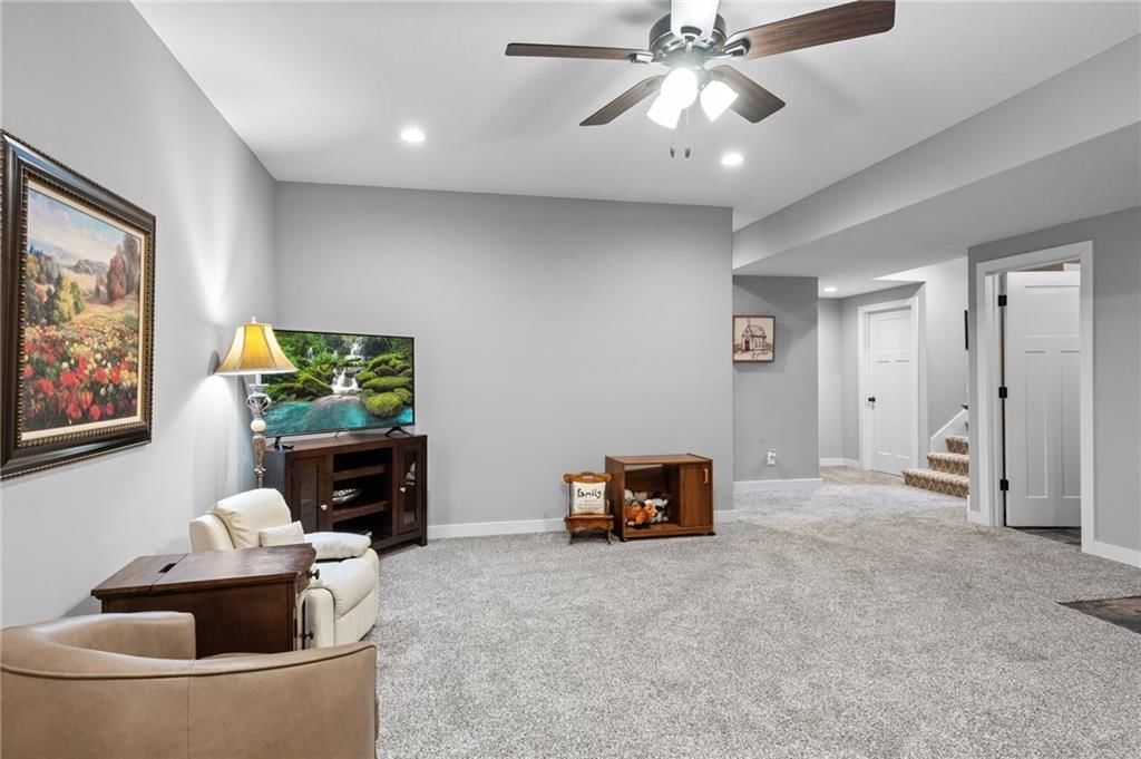 5866 S National Drive — photo 26