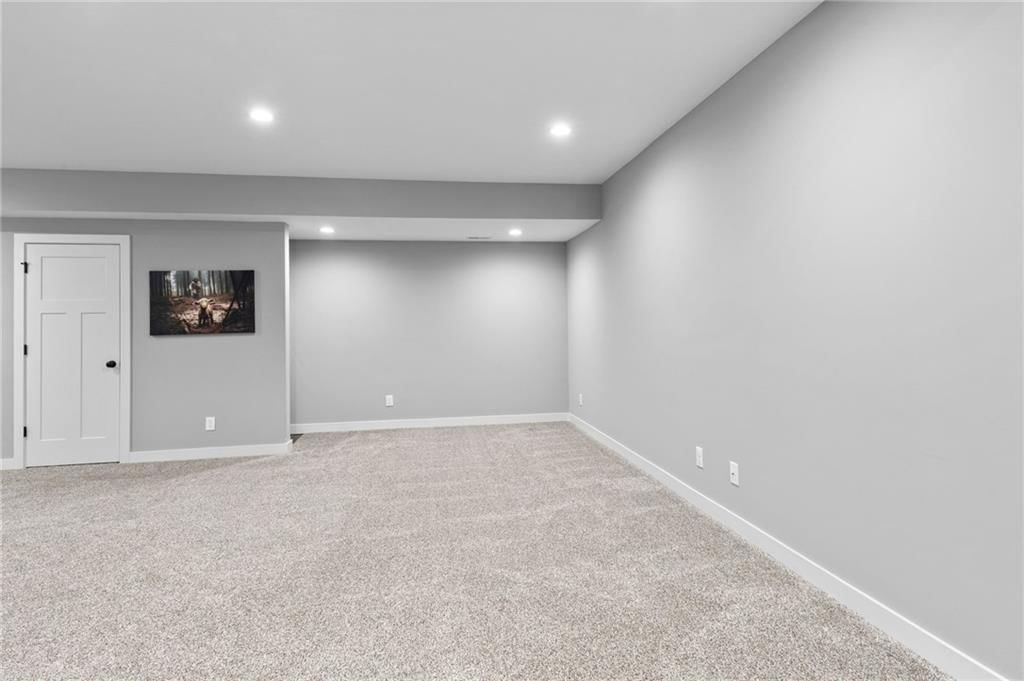 5866 S National Drive — photo 31