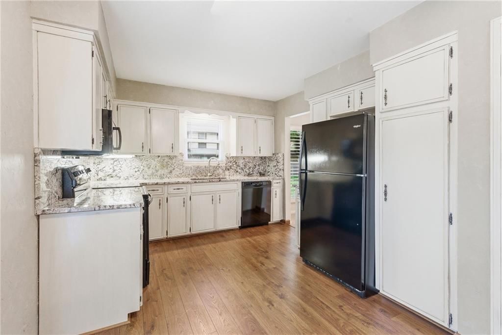 10245 Conser Street — photo 9