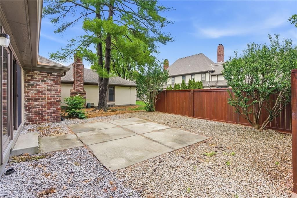 10245 Conser Street — photo 27