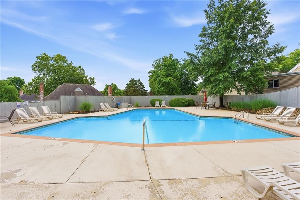10245 Conser Street — photo 30
