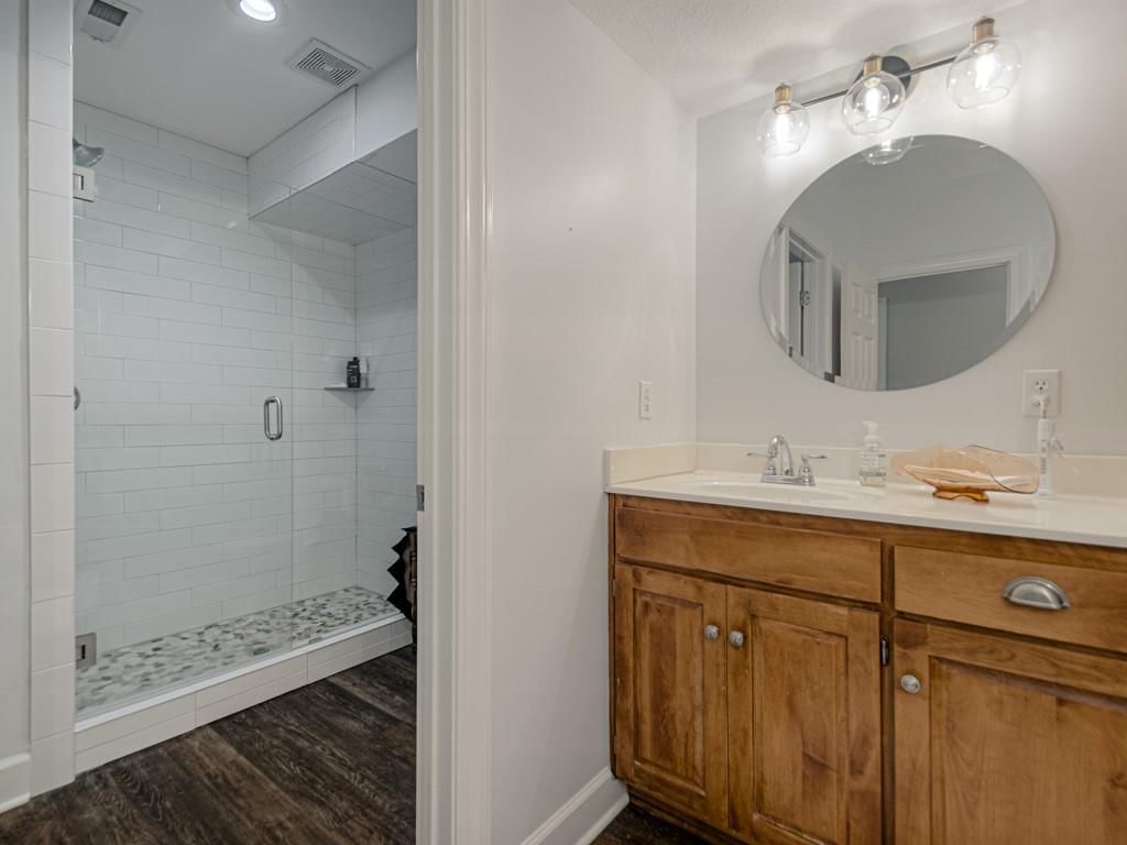 9785 Baker Road — photo 42