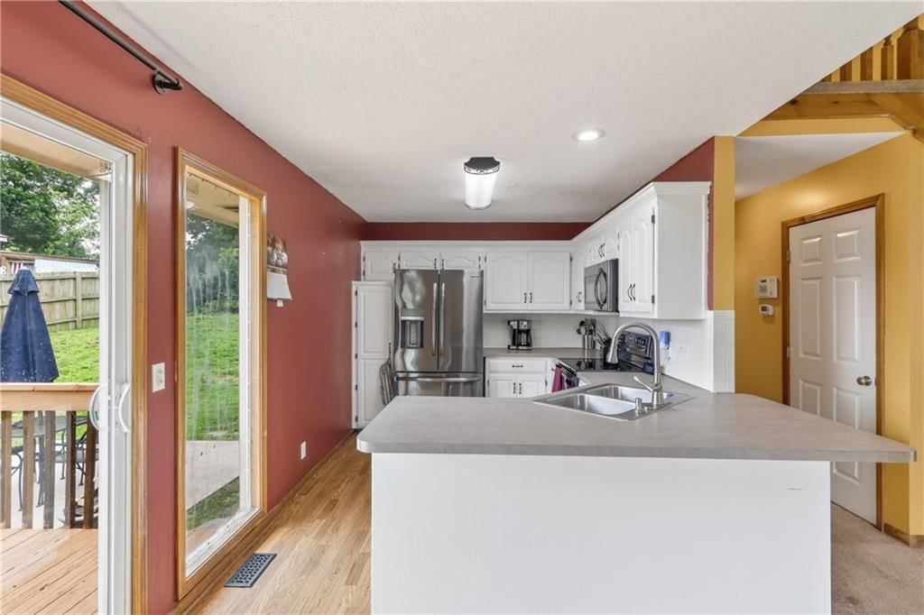 6209 NE 48TH Terrace — photo 9
