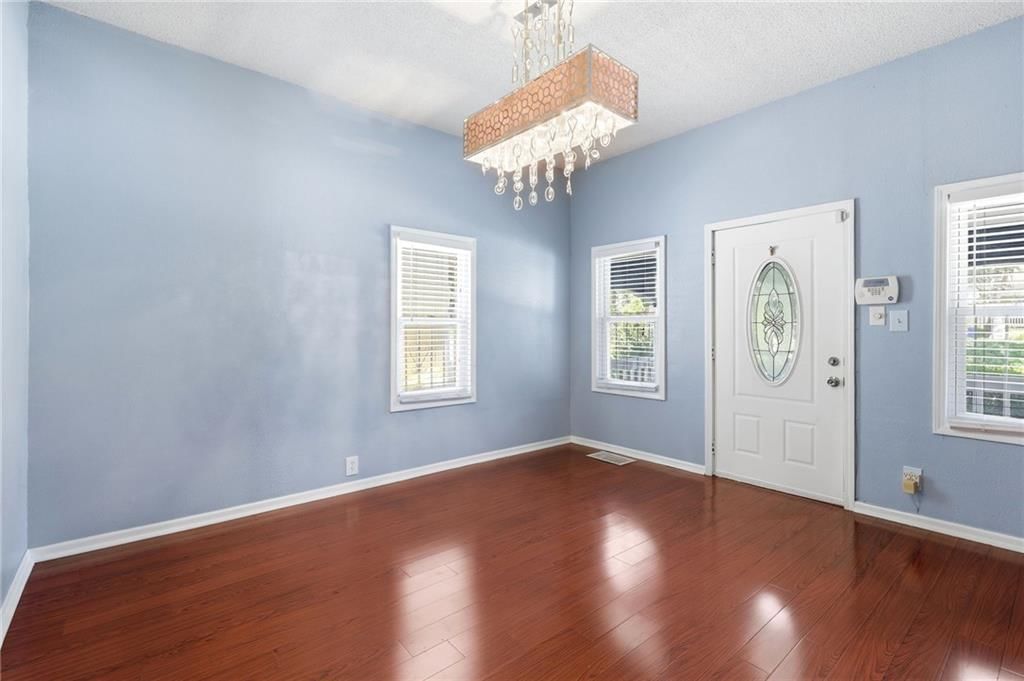 909 Central Avenue — photo 15