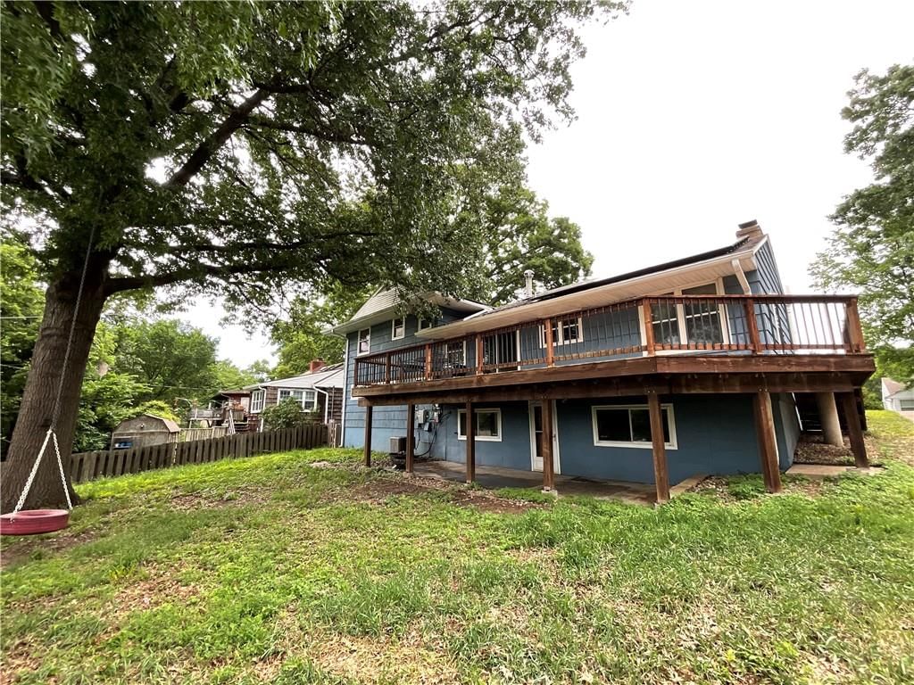 3706 N Grand Avenue — photo 4