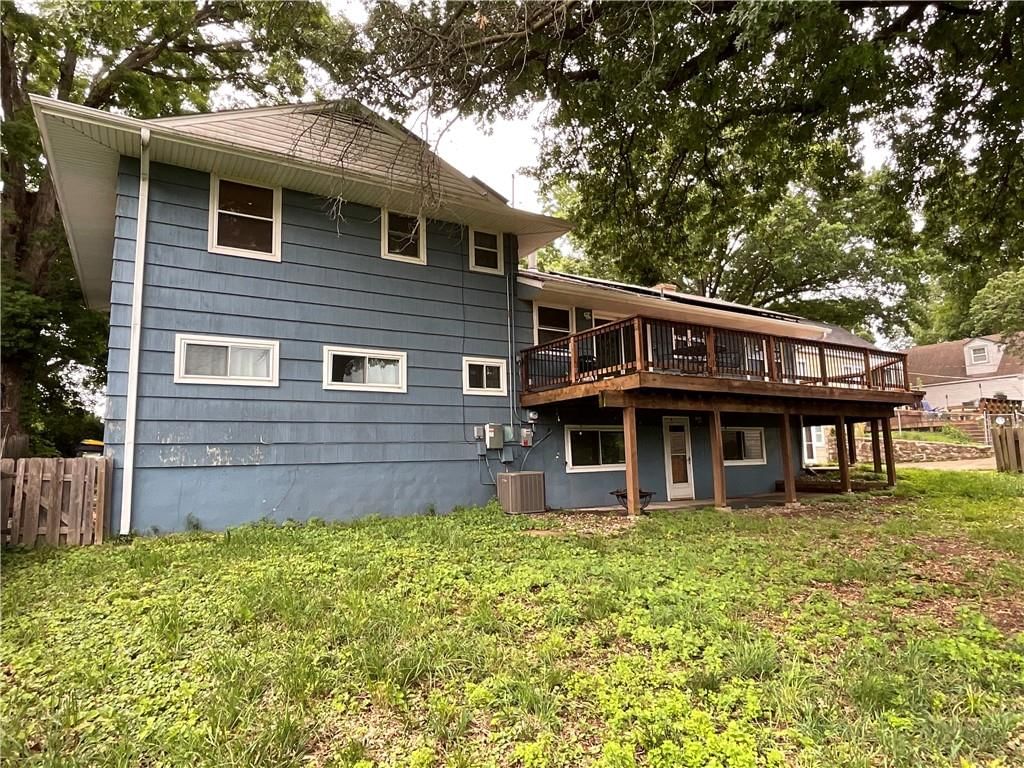 3706 N Grand Avenue — photo 5