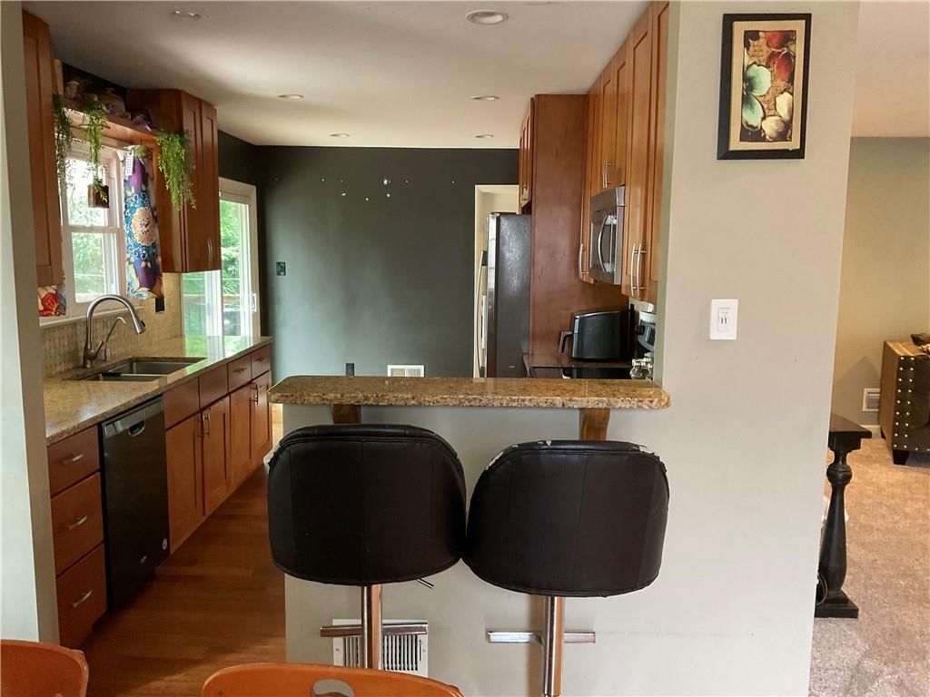 3706 N Grand Avenue — photo 9