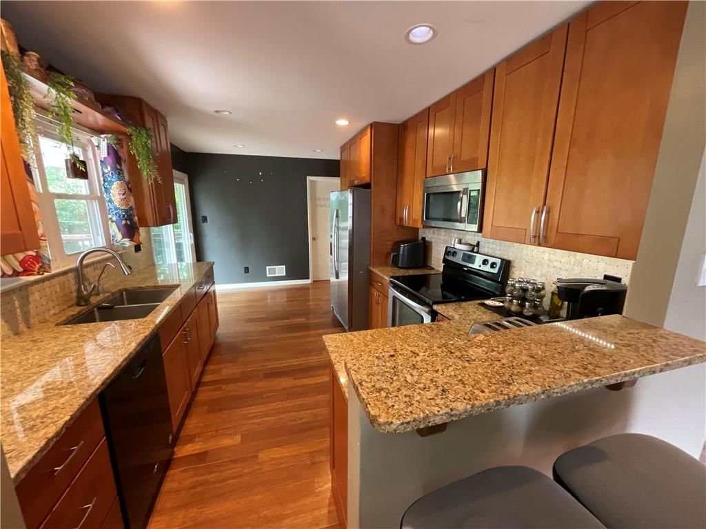 3706 N Grand Avenue — photo 11