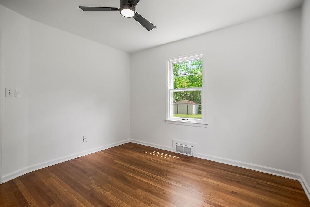 616 S Lee Avenue — photo 11