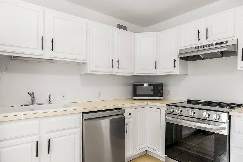 616 S Lee Avenue — photo 22