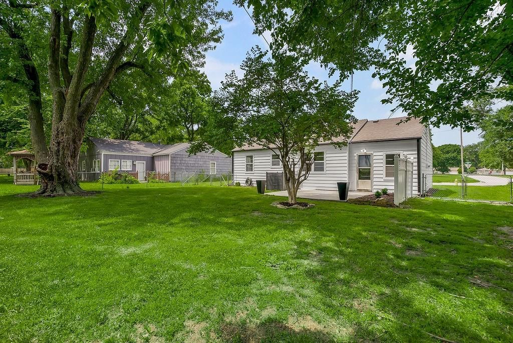 616 S Lee Avenue — photo 27