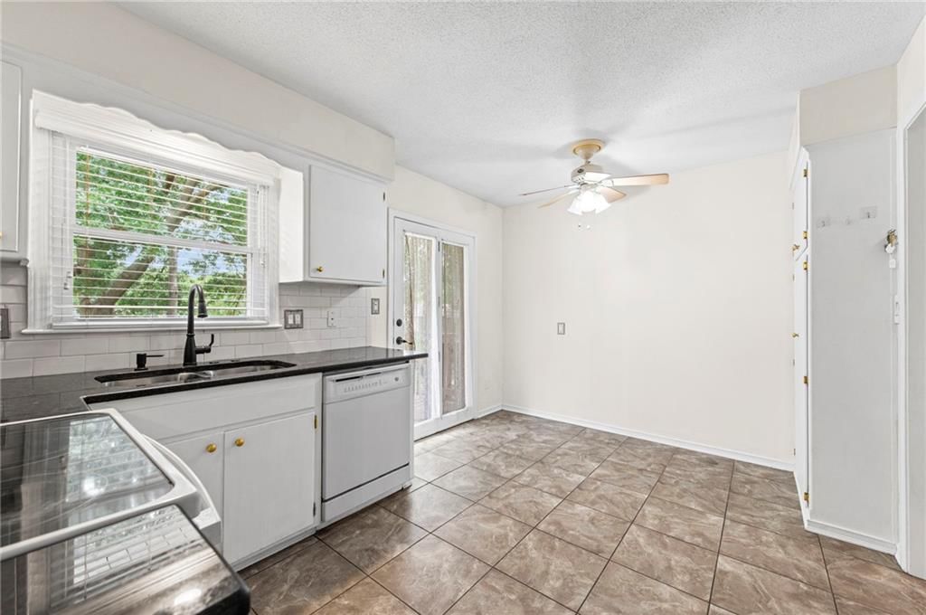 6819 Birch Lane — photo 11