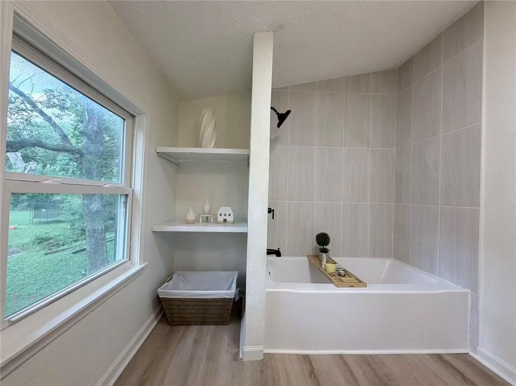 2920 NE 39th Street — photo 21