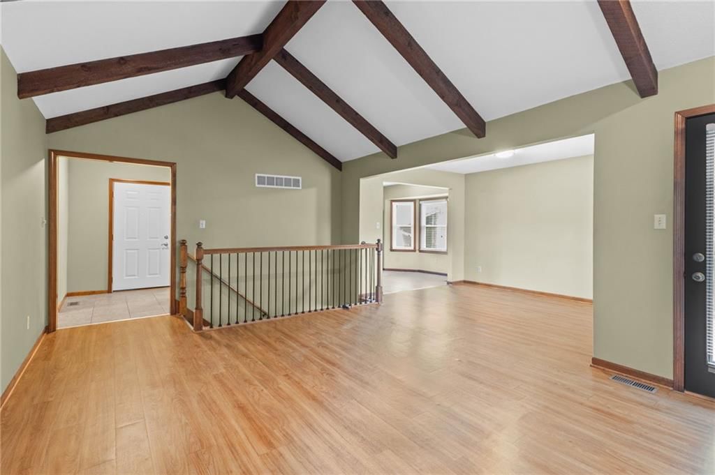 243 SE Brownfield Court — photo 8