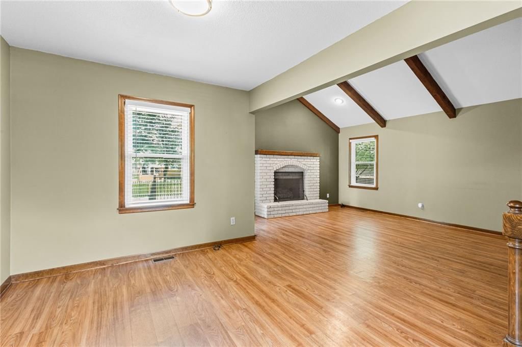 243 SE Brownfield Court — photo 12