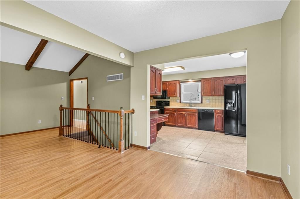 243 SE Brownfield Court — photo 13